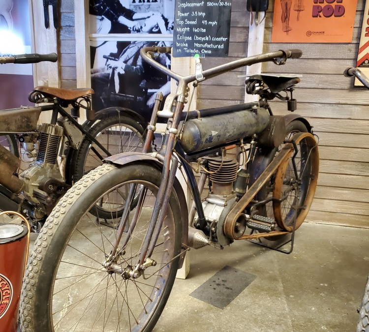 twisted-oz-motorcycle-museum-photo